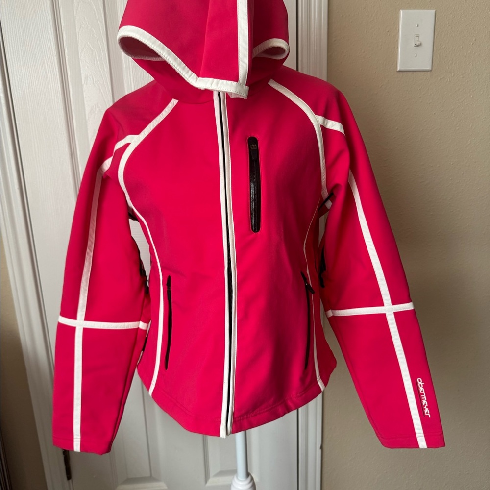 Obermeyer women’s Pink Rain/snow jacket with White Accents